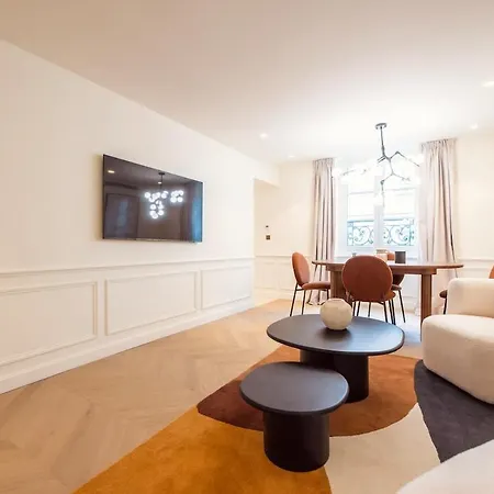 De Luxe D'une A Proximite Du Louvre Iii Paris